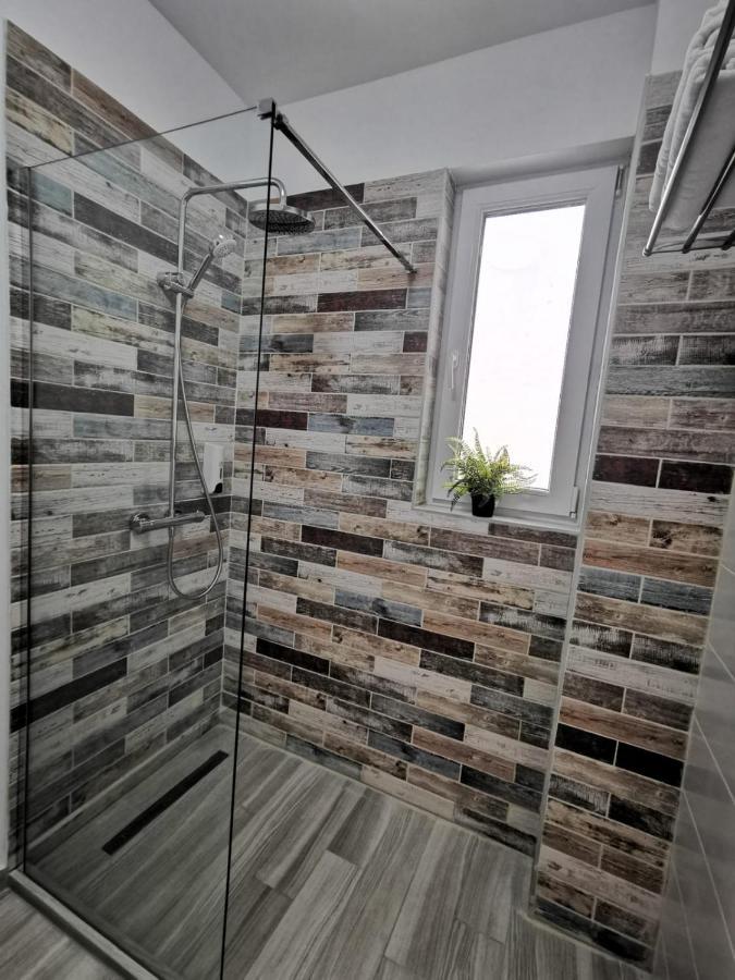 Karra Residence Timisoara - Autorizat Ministerul Turismului Eksteriør billede